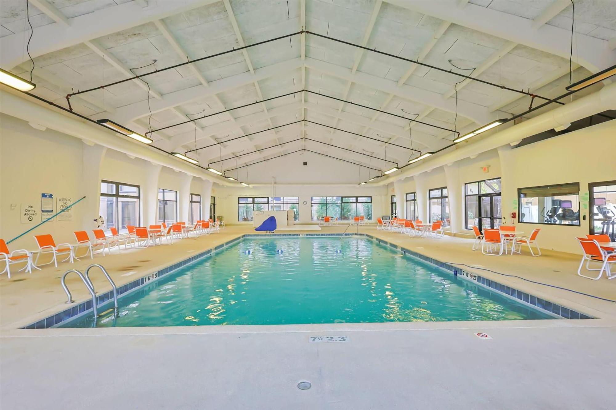 Hotel Gurnee Bagian luar foto